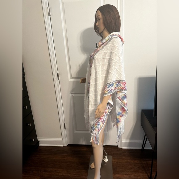 NIP- Color Block Drop Shoulder Hooded Open Poncho - Picture 4 of 6